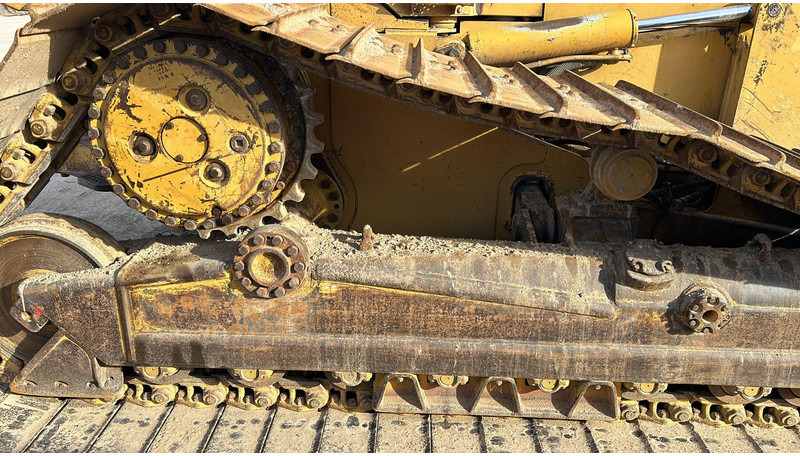 Bulldozer Caterpillar D6M: photos 12