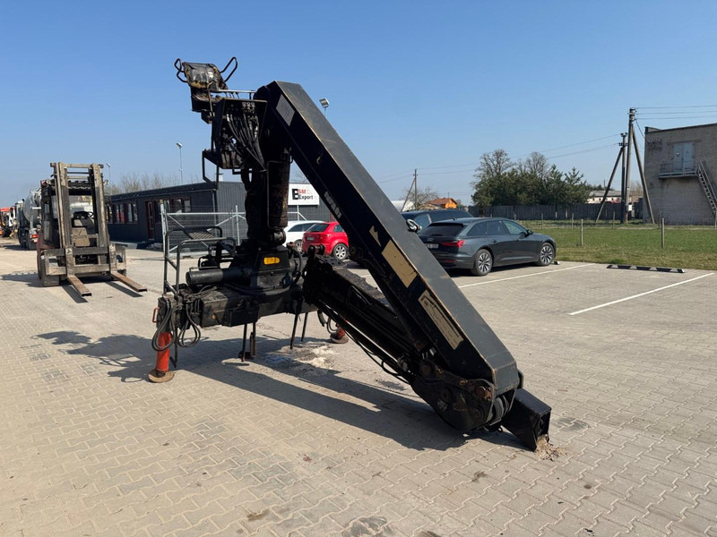 HMF 1703 K 3 - Grue auxiliaire pour Camion: photos 2 HMF 1703 K 3 - Grue auxiliaire pour Camion: photos 2