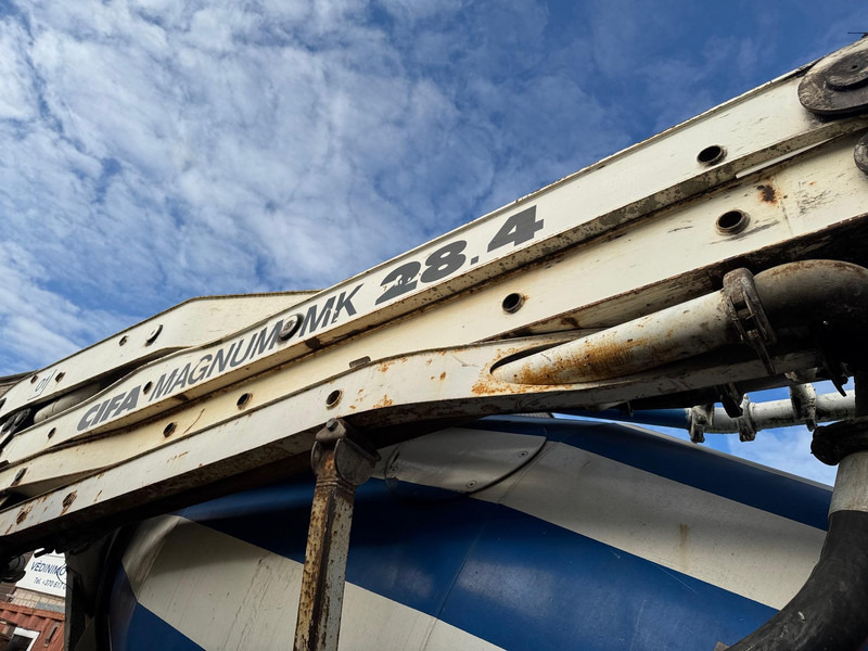 Mercedes-Benz Actros 3244 + Cifa Magnum MK 28.4 - Camion pompe: photos 3 Mercedes-Benz Actros 3244 + Cifa Magnum MK 28.4 - Camion pompe: photos 3