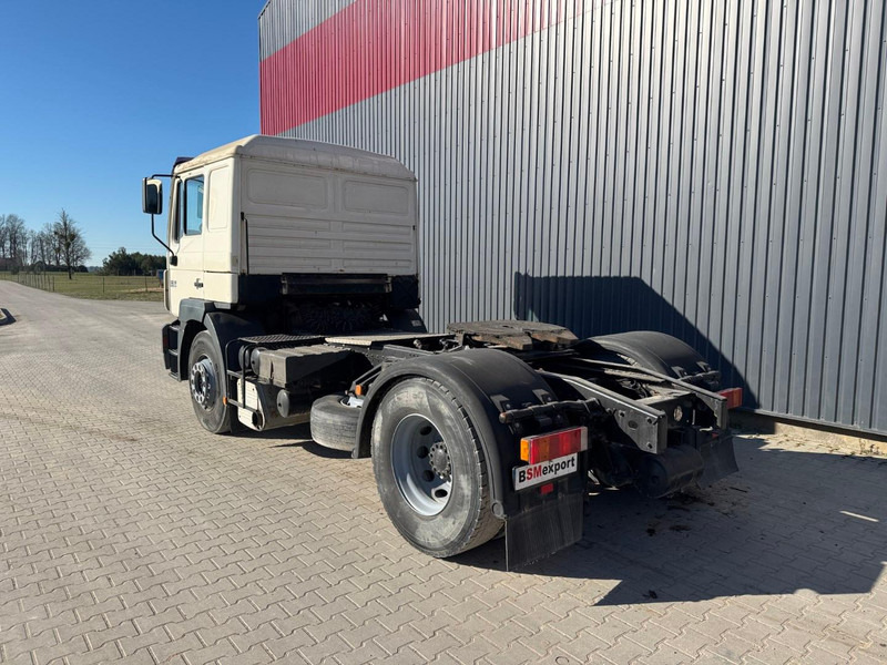 MAN 19.403 - Tracteur routier: photos 4 MAN 19.403 - Tracteur routier: photos 4