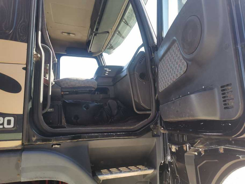 Châssis cabine Volvo FH12 420 chassis truck: photos 11