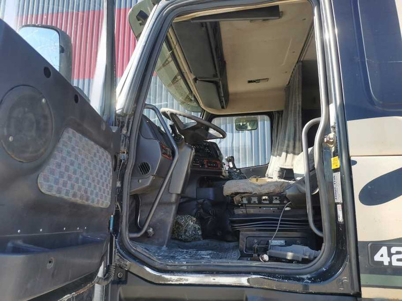 Châssis cabine Volvo FH12 420 chassis truck: photos 13
