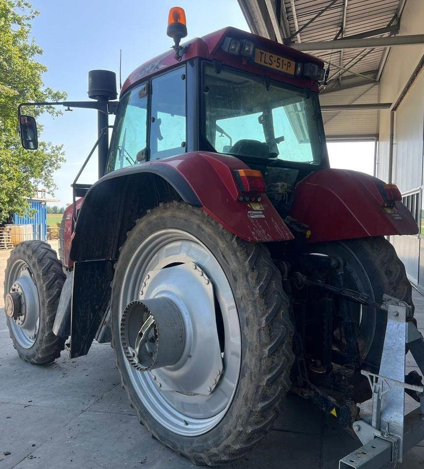 Case IH CVX 120 - Tracteur agricole: photos 3 Case IH CVX 120 - Tracteur agricole: photos 3