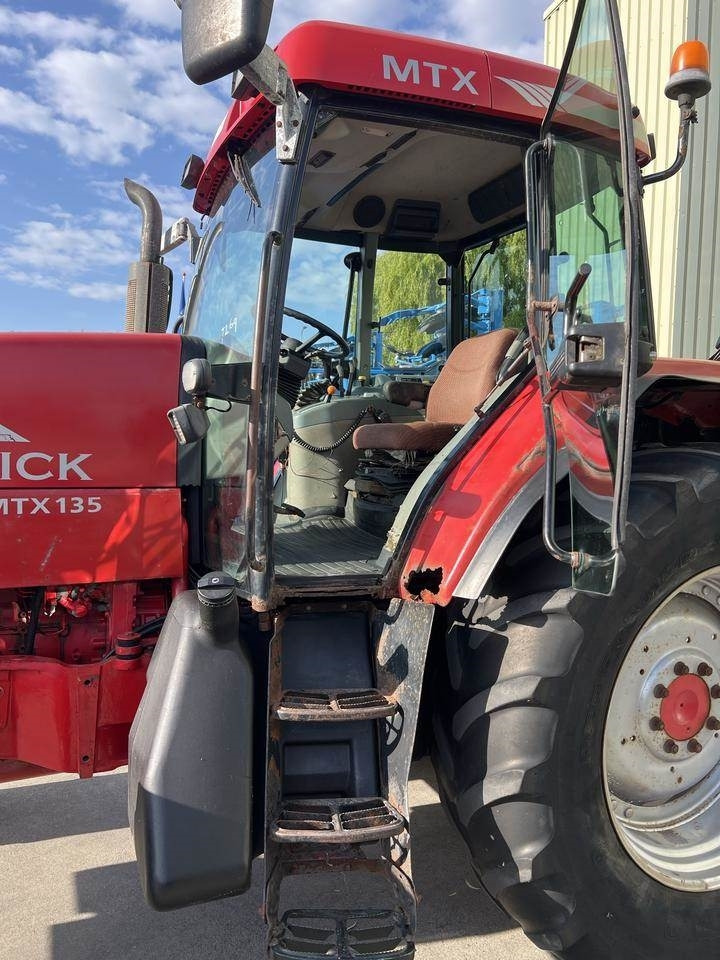 McCormick MTX135 - Tracteur agricole: photos 5 McCormick MTX135 - Tracteur agricole: photos 5