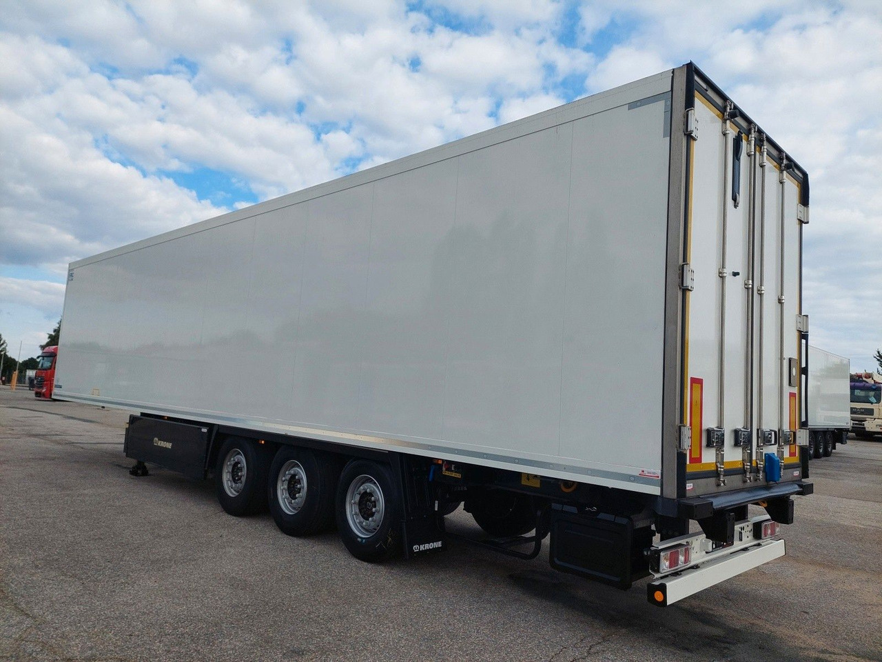 Krone SD Thermo King SLXi 300 - Semi-remorque frigorifique: photos 3 Krone SD Thermo King SLXi 300 - Semi-remorque frigorifique: photos 3