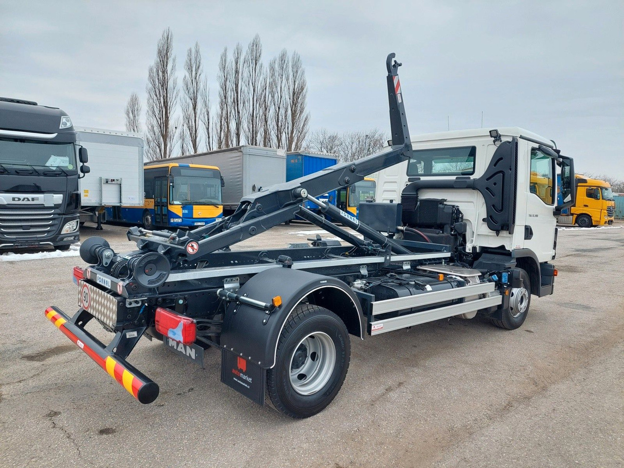 MAN TG3 TGL 12.190 BB 4x2 - Camion ampliroll: photos 4 MAN TG3 TGL 12.190 BB 4x2 - Camion ampliroll: photos 4