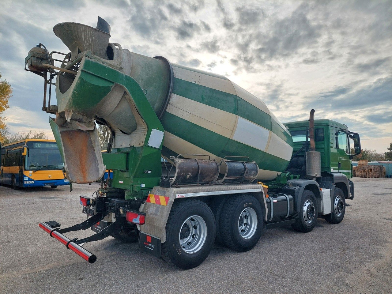 MAN TGS 32.360 BB Stetter 8x4 - Camion malaxeur: photos 4 MAN TGS 32.360 BB Stetter 8x4 - Camion malaxeur: photos 4