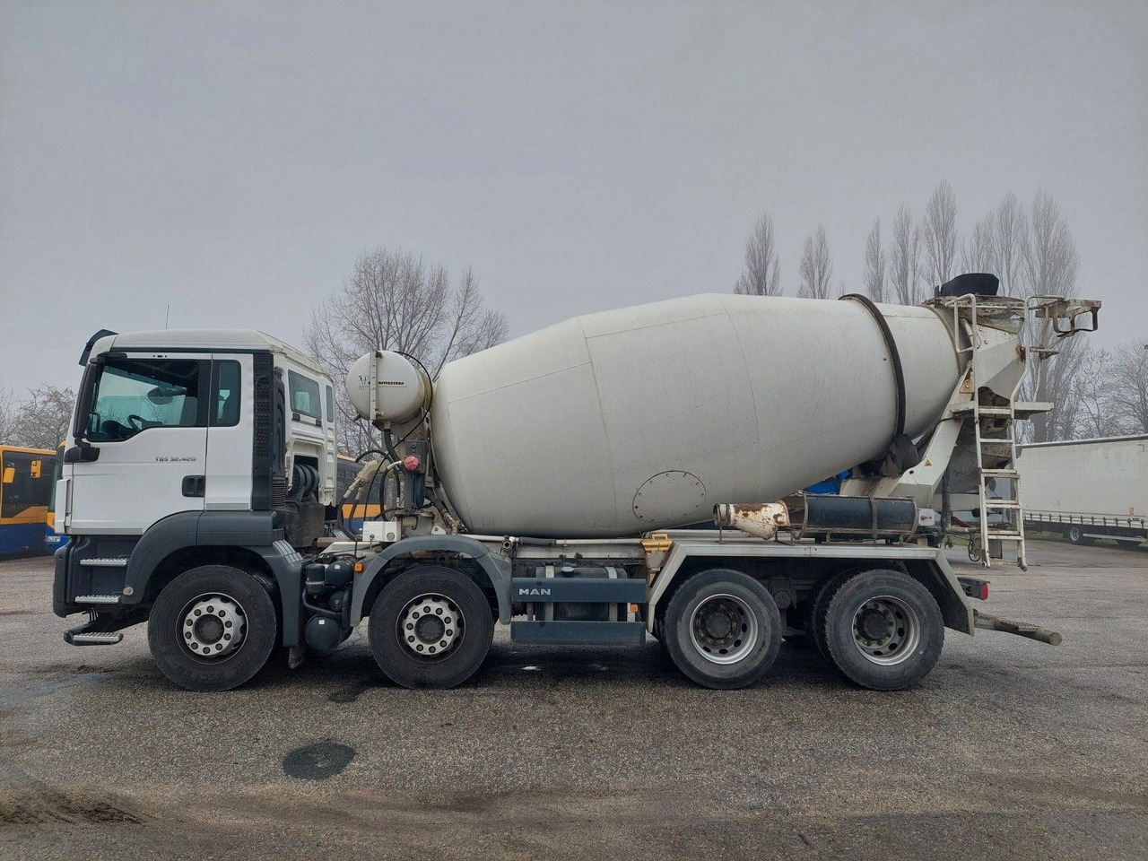 MAN TGS 32.420 BB Intermix 9m3 8x4 - Camion malaxeur: photos 5 MAN TGS 32.420 BB Intermix 9m3 8x4 - Camion malaxeur: photos 5
