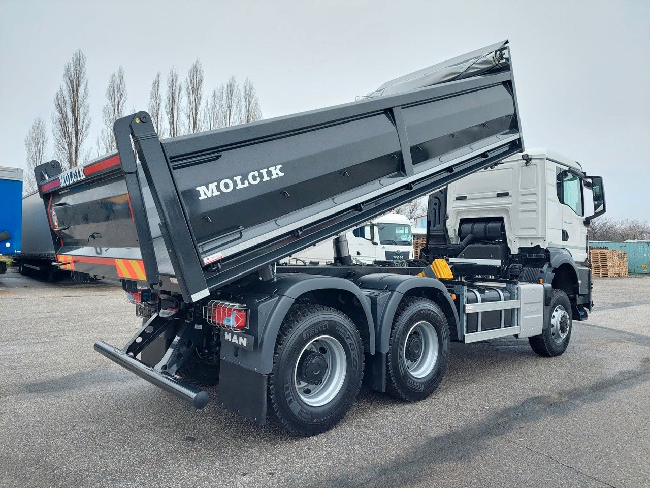 MAN TGS 35.520 6X6 BB CH - Camion benne: photos 4 MAN TGS 35.520 6X6 BB CH - Camion benne: photos 4