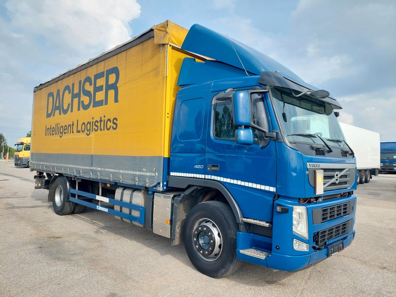 Volvo FM13 420 42R 4x2 BL Edscha - Camion à rideaux coulissants: photos 2 Volvo FM13 420 42R 4x2 BL Edscha - Camion à rideaux coulissants: photos 2