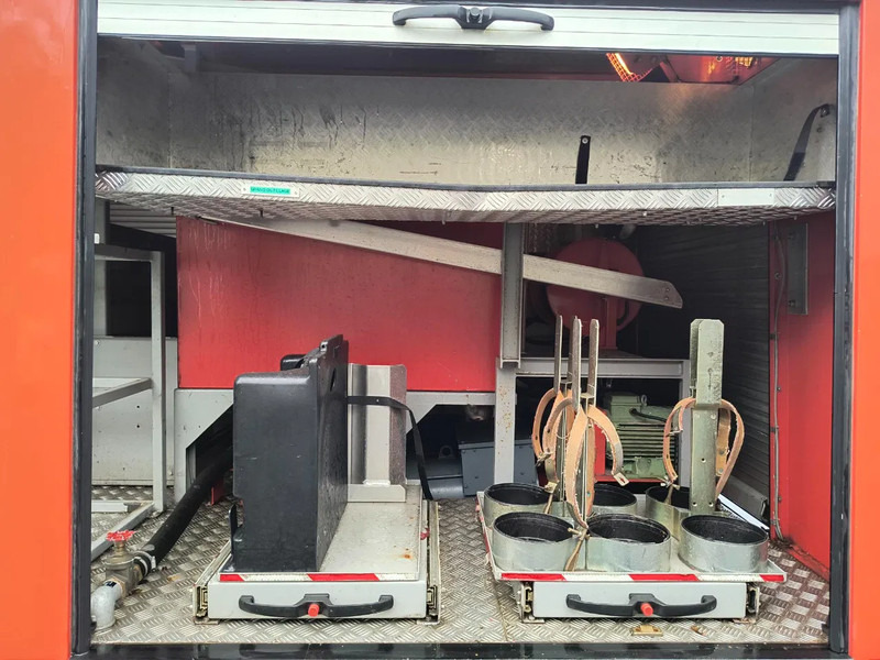 Camion de pompier Iveco Eurocargo 38 025 KM (!) - LIGHT TOWER - GENERATOR - 525L TANK: photos 16
