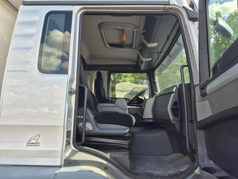 MAN TGS 18.320 COOLING TRUCK - D'HOLLANDIA TAILLIFT en leasing occasion MAN TGS 18.320 COOLING TRUCK - D'HOLLANDIA TAILLIFT: photos 13 MAN TGS 18.320 COOLING TRUCK - D'HOLLANDIA TAILLIFT en leasing occasion MAN TGS 18.320 COOLING TRUCK - D'HOLLANDIA TAILLIFT: photos 13