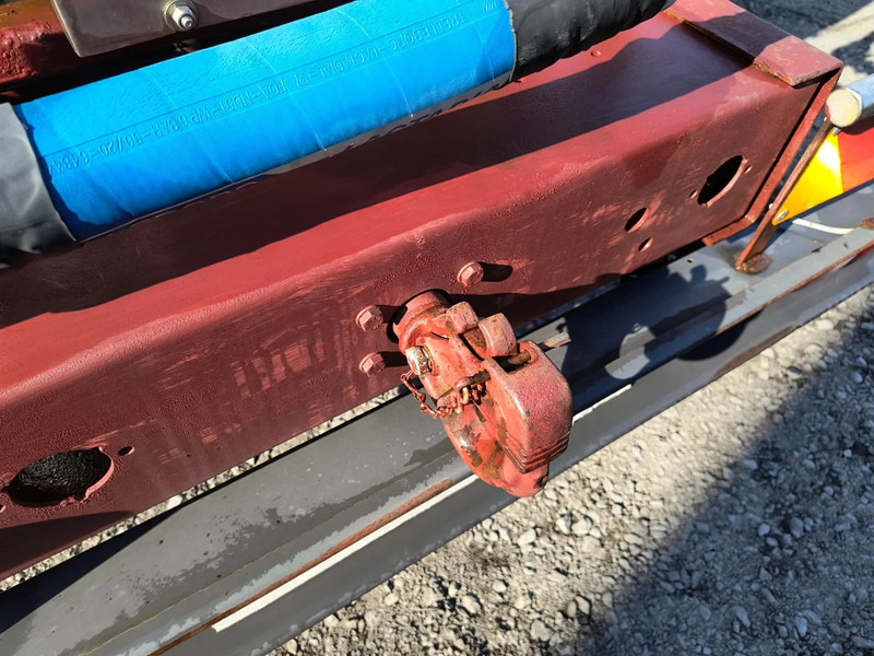 Renault Midliner S135 - ONLY 54 400KM - SMALL TANK 3680L INSULATED INOX en leasing occasion Renault Midliner S135 - ONLY 54 400KM - SMALL TANK 3680L INSULATED INOX: photos 19 Renault Midliner S135 - ONLY 54 400KM - SMALL TANK 3680L INSULATED INOX en leasing occasion Renault Midliner S135 - ONLY 54 400KM - SMALL TANK 3680L INSULATED INOX: photos 19