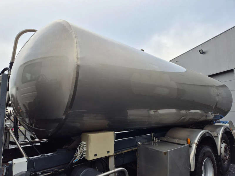 Scania P340 INSULATED INOX TANK 15000L - 1 COMP - RETARDER en leasing occasion Scania P340 INSULATED INOX TANK 15000L - 1 COMP - RETARDER: photos 15 Scania P340 INSULATED INOX TANK 15000L - 1 COMP - RETARDER en leasing occasion Scania P340 INSULATED INOX TANK 15000L - 1 COMP - RETARDER: photos 15