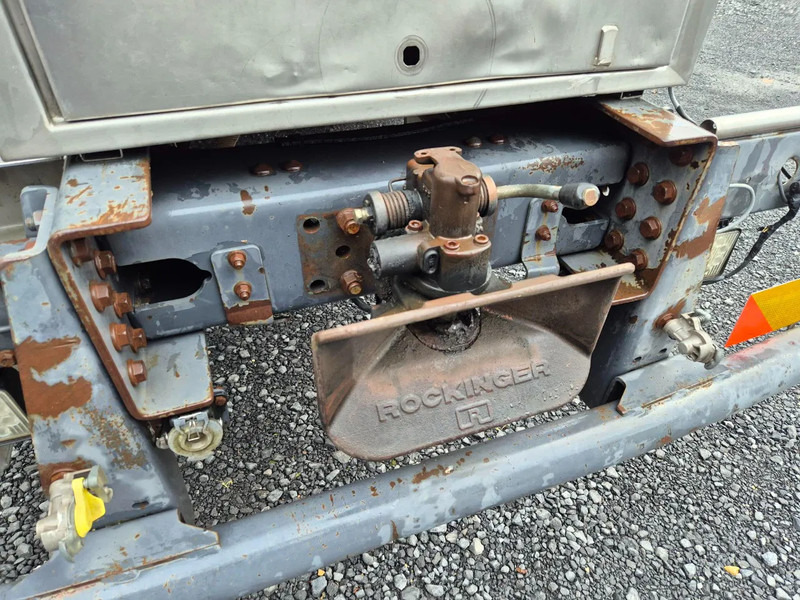 Scania P340 INSULATED INOX TANK 15000L - 1 COMP - RETARDER en leasing occasion Scania P340 INSULATED INOX TANK 15000L - 1 COMP - RETARDER: photos 20 Scania P340 INSULATED INOX TANK 15000L - 1 COMP - RETARDER en leasing occasion Scania P340 INSULATED INOX TANK 15000L - 1 COMP - RETARDER: photos 20