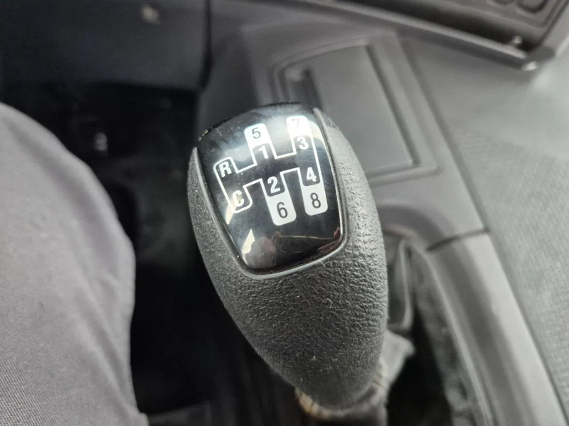 Scania P340 INSULATED INOX TANK 15000L - 1 COMP - RETARDER en leasing occasion Scania P340 INSULATED INOX TANK 15000L - 1 COMP - RETARDER: photos 12 Scania P340 INSULATED INOX TANK 15000L - 1 COMP - RETARDER en leasing occasion Scania P340 INSULATED INOX TANK 15000L - 1 COMP - RETARDER: photos 12