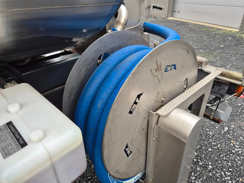 Scania P340 INSULATED INOX TANK 15000L - 1 COMP - RETARDER en leasing occasion Scania P340 INSULATED INOX TANK 15000L - 1 COMP - RETARDER: photos 18 Scania P340 INSULATED INOX TANK 15000L - 1 COMP - RETARDER en leasing occasion Scania P340 INSULATED INOX TANK 15000L - 1 COMP - RETARDER: photos 18