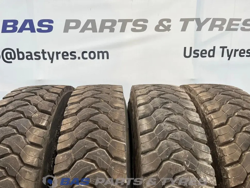 Continental Continental 13R22.5 CrossTrac HD3 156/150 K M+S 3PMSF gebruikte set - Pneu pour Camion: photos 2 Continental Continental 13R22.5 CrossTrac HD3 156/150 K M+S 3PMSF gebruikte set - Pneu pour Camion: photos 2