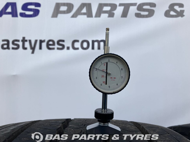 Continental Continental 385/55R22.5 Eco HS5 162 K M+S 3PMSF gebruikte set - Pneu pour Camion: photos 3 Continental Continental 385/55R22.5 Eco HS5 162 K M+S 3PMSF gebruikte set - Pneu pour Camion: photos 3