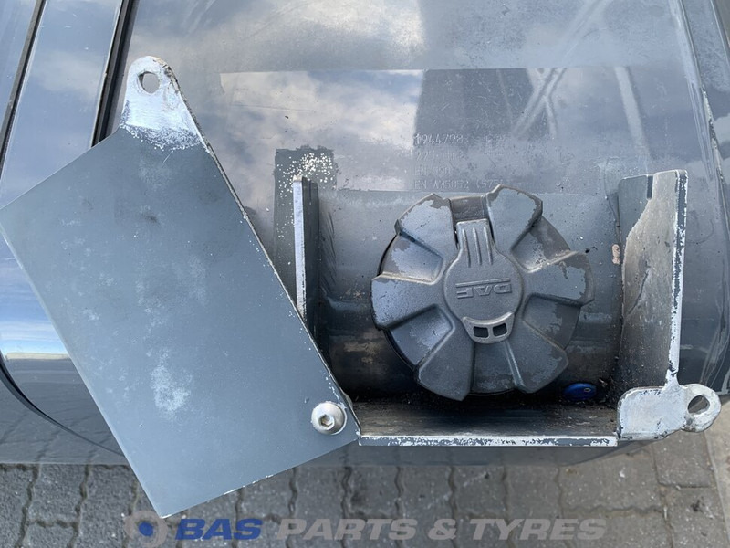DAF Brandstoftank DAF 995 Liter 1904722 - Réservoir de carburant pour Camion: photos 5 DAF Brandstoftank DAF 995 Liter 1904722 - Réservoir de carburant pour Camion: photos 5