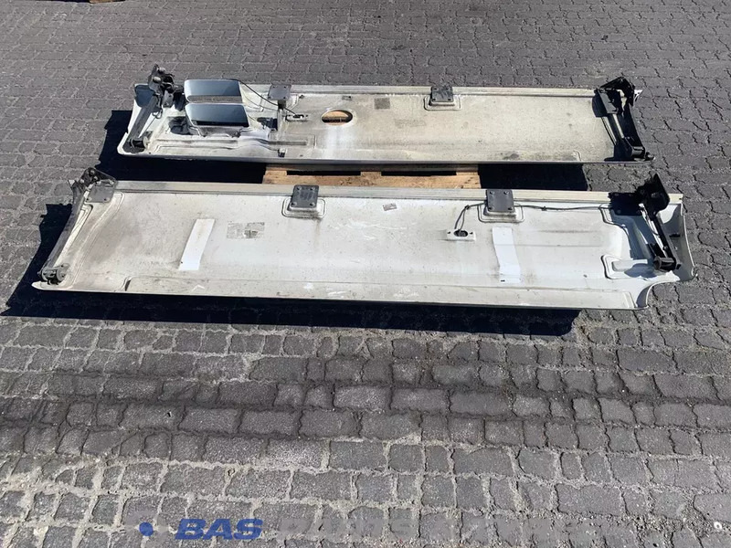 DAF XF105 - Carrosserie et extérieur pour Camion: photos 2 DAF XF105 - Carrosserie et extérieur pour Camion: photos 2