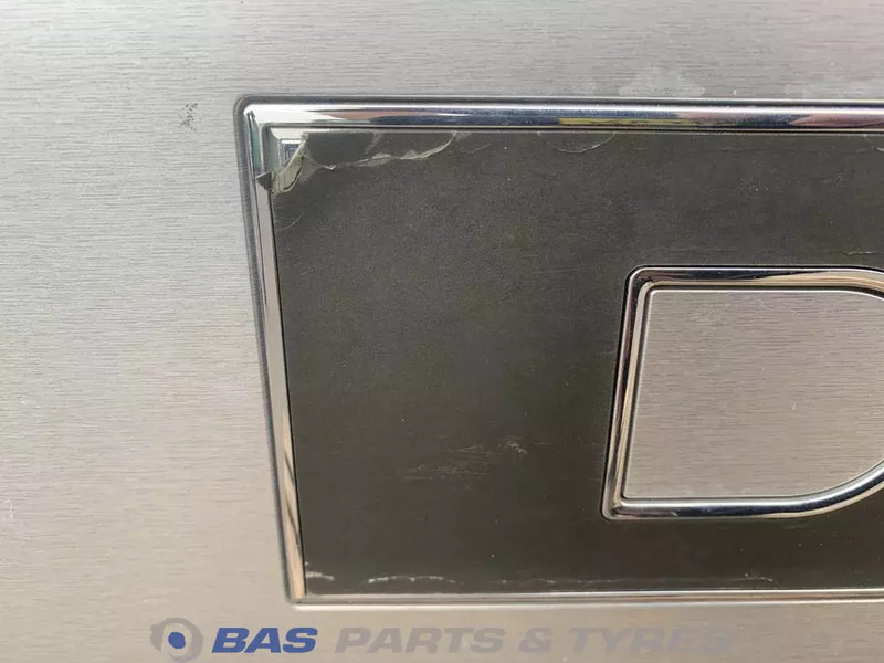 DAF XF106 Grille DAF 2104221 - Calandre pour Camion: photos 2 DAF XF106 Grille DAF 2104221 - Calandre pour Camion: photos 2