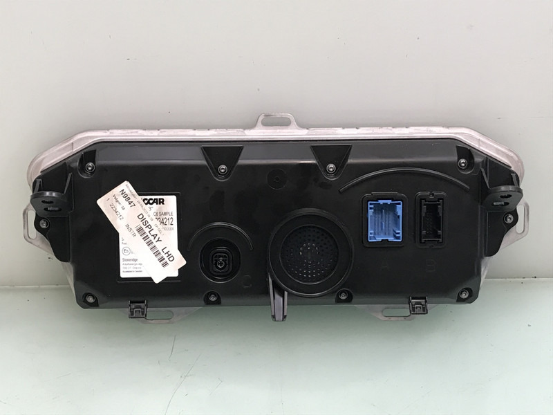 DAF XG+ Instrumentenpaneel DAF 2234212 - Panel de instrumentos pour Camion: photos 2 DAF XG+ Instrumentenpaneel DAF 2234212 - Panel de instrumentos pour Camion: photos 2