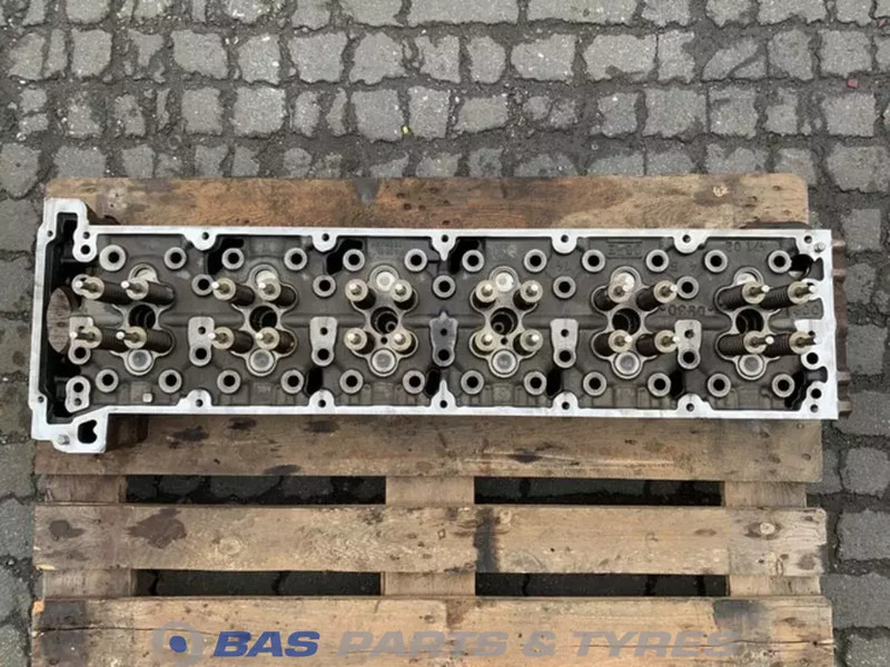 Mercedes-Benz Cilinderkop Mercedes OM471LA 420 A 471 010 27 20 - Bloc-cylindres pour Camion: photos 5 Mercedes-Benz Cilinderkop Mercedes OM471LA 420 A 471 010 27 20 - Bloc-cylindres pour Camion: photos 5
