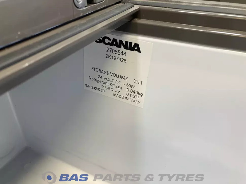 Scania R-Serie NextGen Koelkast Scania 30 Liter 2706544 - Pièces de rechange pour Camion: photos 4 Scania R-Serie NextGen Koelkast Scania 30 Liter 2706544 - Pièces de rechange pour Camion: photos 4