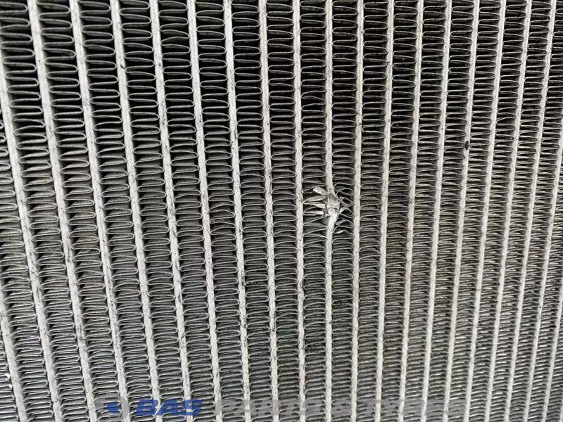 Radiateur pour Camion Renault Radiateur Renault DTI13 480 7422062510: photos 7 Radiateur pour Camion Renault Radiateur Renault DTI13 480 7422062510: photos 7