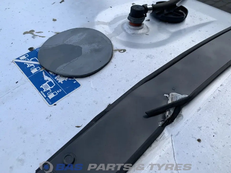 Scania Brandstoftank Scania 600 Liter 1871191 - Réservoir de carburant pour Camion: photos 5 Scania Brandstoftank Scania 600 Liter 1871191 - Réservoir de carburant pour Camion: photos 5