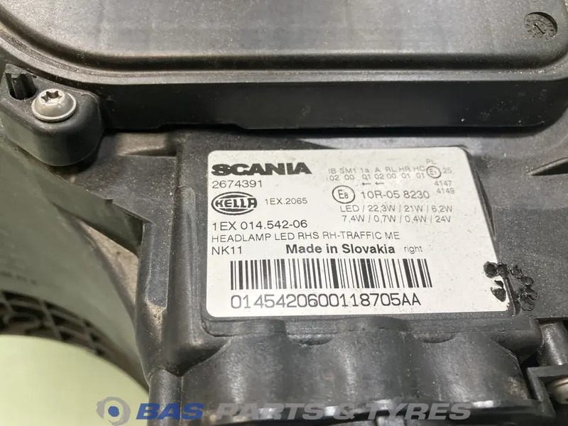 Scania Koplamp Rechts 2674391 - Feu avant pour Camion: photos 3 Scania Koplamp Rechts 2674391 - Feu avant pour Camion: photos 3