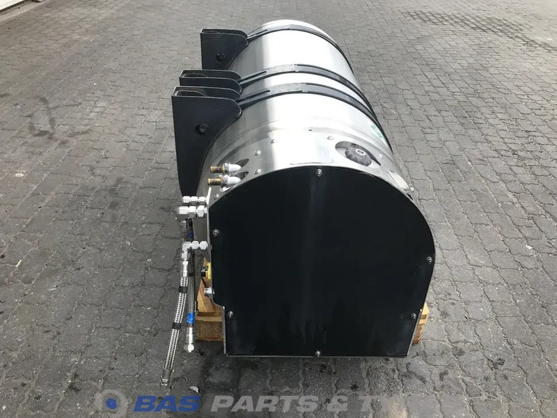 Scania LNG tank Scania 340 Liter 1776103 - Réservoir de carburant pour Camion: photos 4 Scania LNG tank Scania 340 Liter 1776103 - Réservoir de carburant pour Camion: photos 4