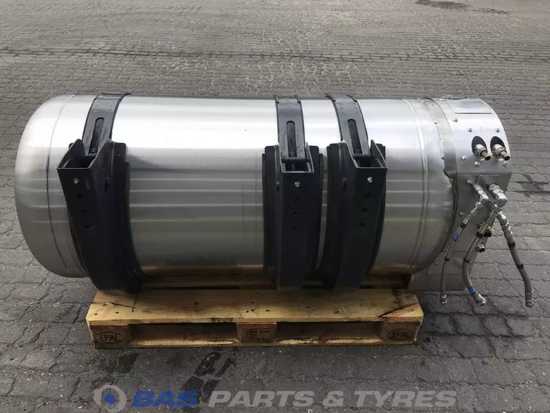 Scania LNG tank Scania 340 Liter 1776103 - Réservoir de carburant pour Camion: photos 3 Scania LNG tank Scania 340 Liter 1776103 - Réservoir de carburant pour Camion: photos 3
