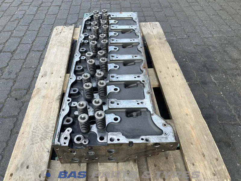 Volvo Cilinderkop Volvo D11K 410 21379389 - Bloc-cylindres pour Camion: photos 4 Volvo Cilinderkop Volvo D11K 410 21379389 - Bloc-cylindres pour Camion: photos 4