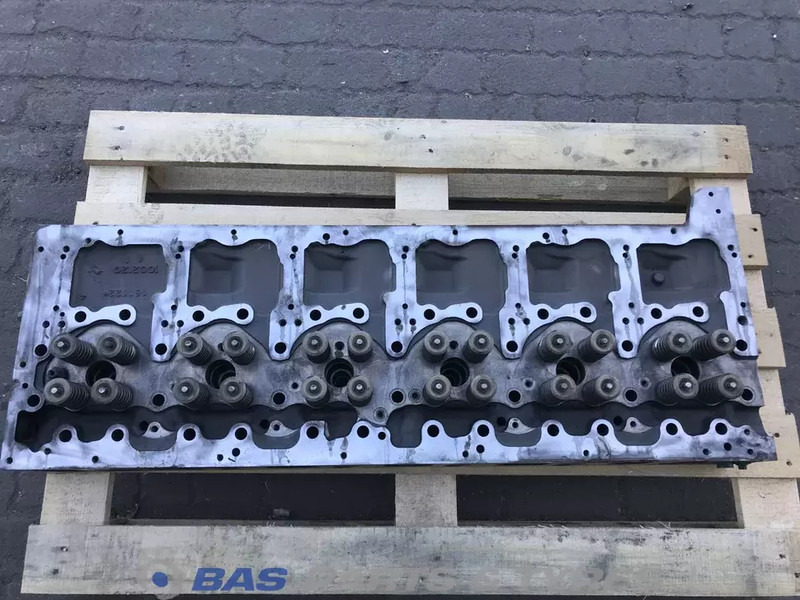 Volvo Cilinderkop Volvo D13K 460 21368560 - Bloc-cylindres pour Camion: photos 5 Volvo Cilinderkop Volvo D13K 460 21368560 - Bloc-cylindres pour Camion: photos 5