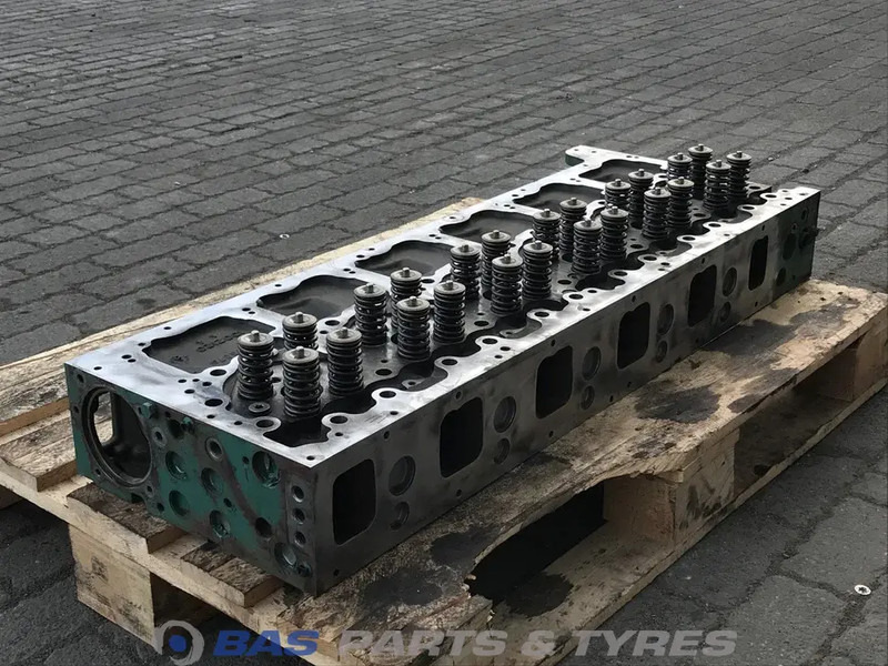 Volvo Cilinderkop Volvo D13K 460 K4 21368560 - Bloc-cylindres pour Camion: photos 2 Volvo Cilinderkop Volvo D13K 460 K4 21368560 - Bloc-cylindres pour Camion: photos 2
