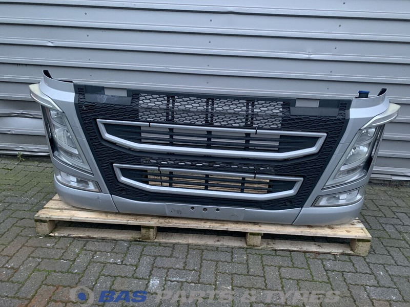 Volvo FH4 Bumper Volvo 82139942 - Pare-chocs pour Camion: photos 1 Volvo FH4 Bumper Volvo 82139942 - Pare-chocs pour Camion: photos 1