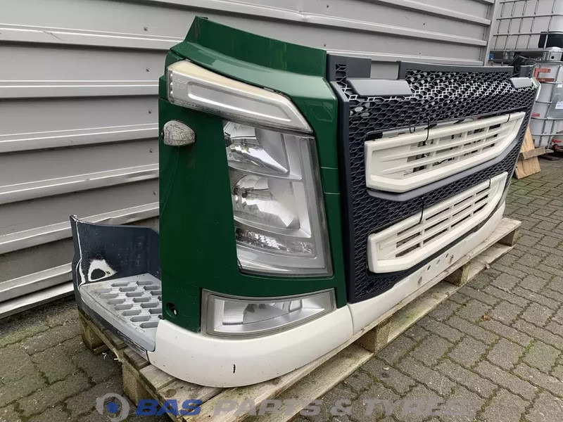 Volvo FH4 Bumper Volvo 82139942 - Pare-chocs pour Camion: photos 3 Volvo FH4 Bumper Volvo 82139942 - Pare-chocs pour Camion: photos 3