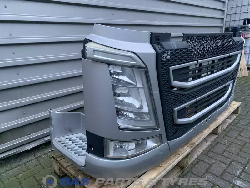 Volvo FH4 Bumper Volvo 82139942 - Pare-chocs pour Camion: photos 3 Volvo FH4 Bumper Volvo 82139942 - Pare-chocs pour Camion: photos 3