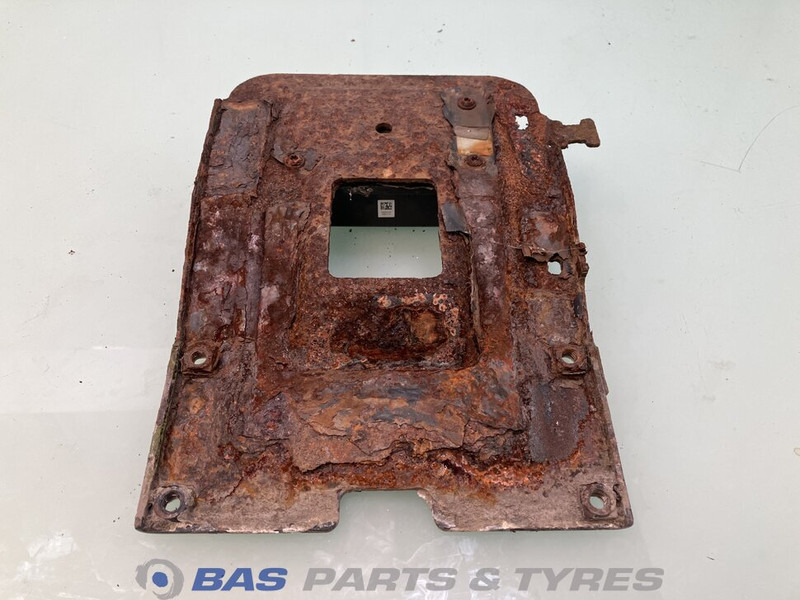 Volvo FH4 Regeleenheid Botswaarschuwing Volvo 21719200 - Lumière/ Éclairage pour Camion: photos 5 Volvo FH4 Regeleenheid Botswaarschuwing Volvo 21719200 - Lumière/ Éclairage pour Camion: photos 5