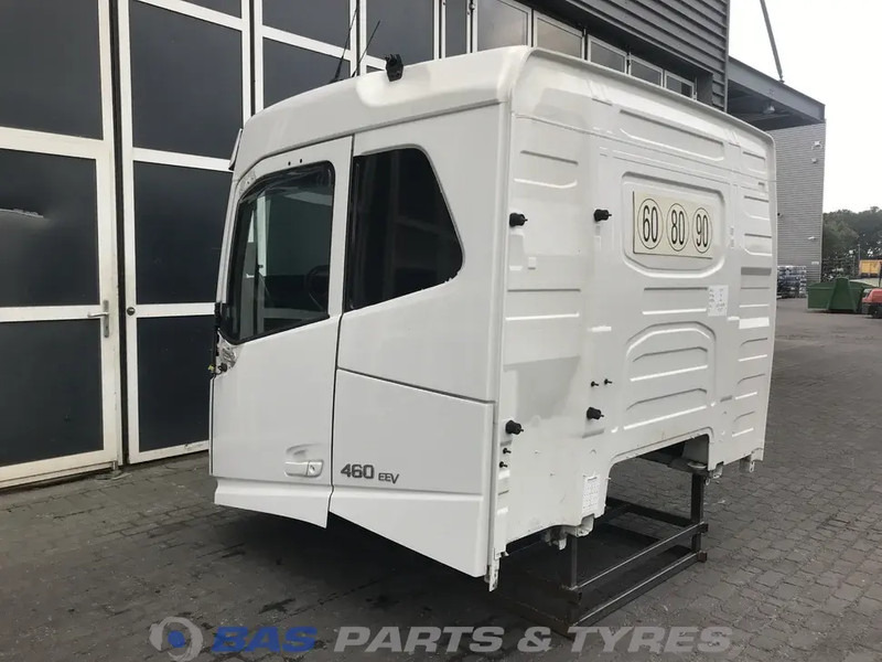 Volvo FH4 Volvo Sleeper Cab L2H1 82271553 - Cabine et intérieur pour Camion: photos 4 Volvo FH4 Volvo Sleeper Cab L2H1 82271553 - Cabine et intérieur pour Camion: photos 4