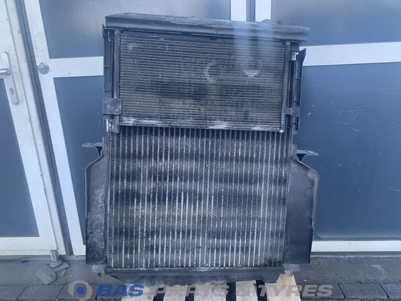 Volvo FM2 - Radiateur pour Camion: photos 2 Volvo FM2 - Radiateur pour Camion: photos 2