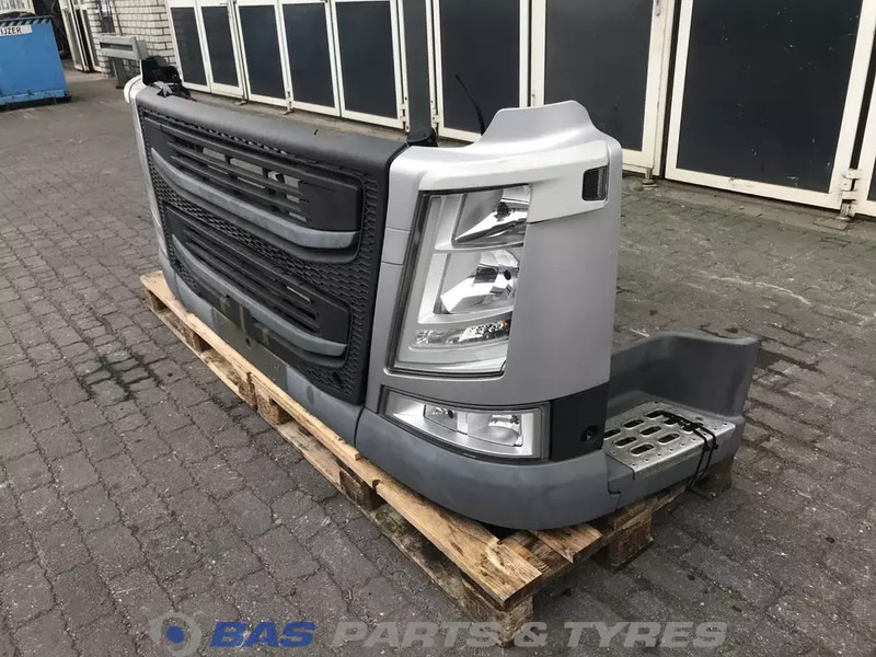 Volvo FM4 Bumper Volvo 21221129 - Pare-chocs pour Camion: photos 2 Volvo FM4 Bumper Volvo 21221129 - Pare-chocs pour Camion: photos 2