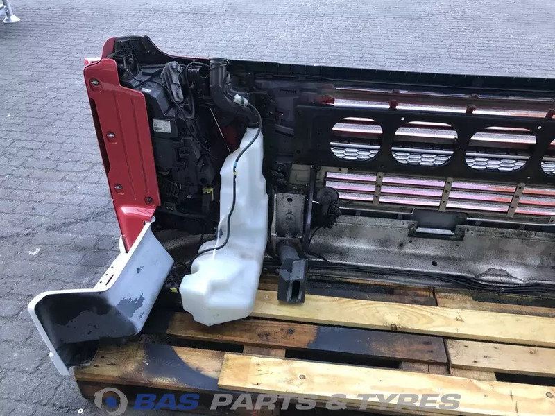 Volvo FM4 Bumper Volvo 21221129 - Pare-chocs pour Camion: photos 4 Volvo FM4 Bumper Volvo 21221129 - Pare-chocs pour Camion: photos 4