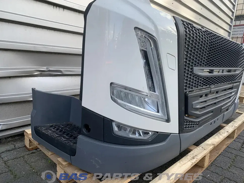 Volvo FM5 Bumper Volvo 84407376 - Pare-chocs pour Camion: photos 3 Volvo FM5 Bumper Volvo 84407376 - Pare-chocs pour Camion: photos 3
