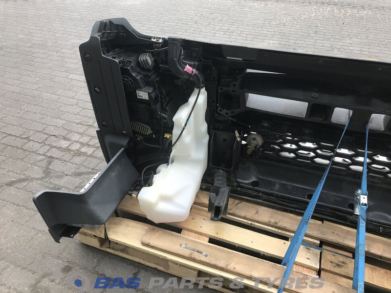 Volvo FMX Euro 6 Bumper Volvo 82422759 - Pare-chocs pour Camion: photos 4 Volvo FMX Euro 6 Bumper Volvo 82422759 - Pare-chocs pour Camion: photos 4