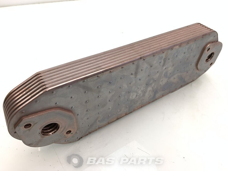 Volvo Oliekoeler Volvo 21432776 - Radiateur d'huile pour Camion: photos 3 Volvo Oliekoeler Volvo 21432776 - Radiateur d'huile pour Camion: photos 3