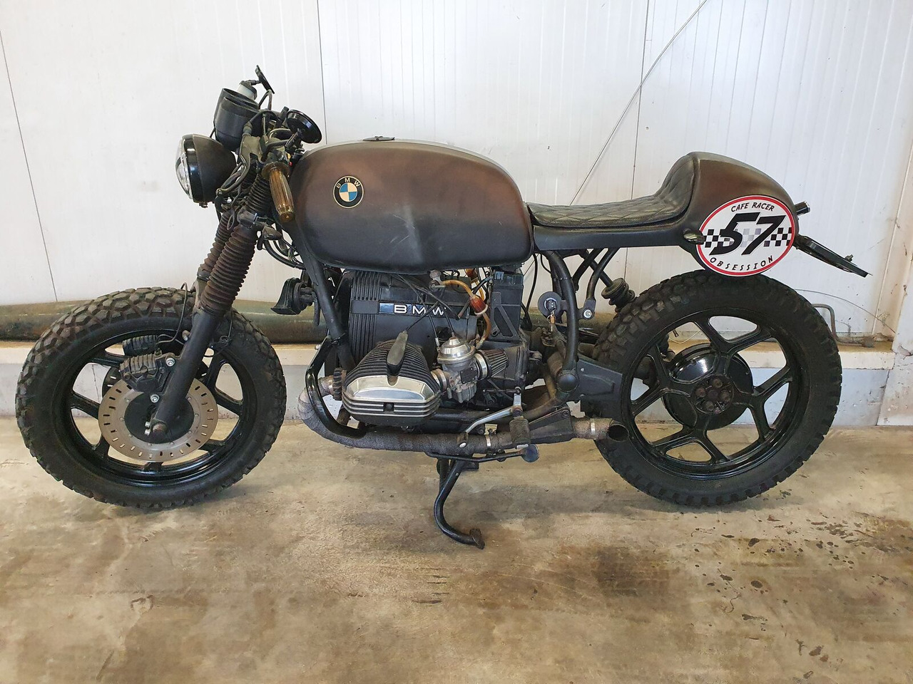 BMW R80RT Cafer Racer motorfiets - Motocyclette: photos 1 BMW R80RT Cafer Racer motorfiets - Motocyclette: photos 1