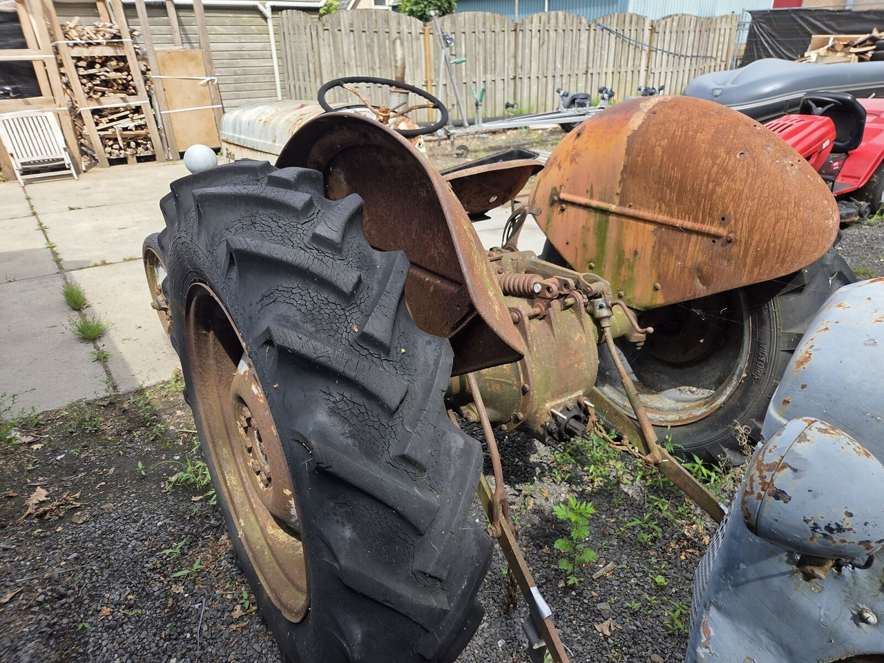 Massey Ferguson TEA 20 / TED 20 wielen trekker - Tracteur agricole: photos 3 Massey Ferguson TEA 20 / TED 20 wielen trekker - Tracteur agricole: photos 3